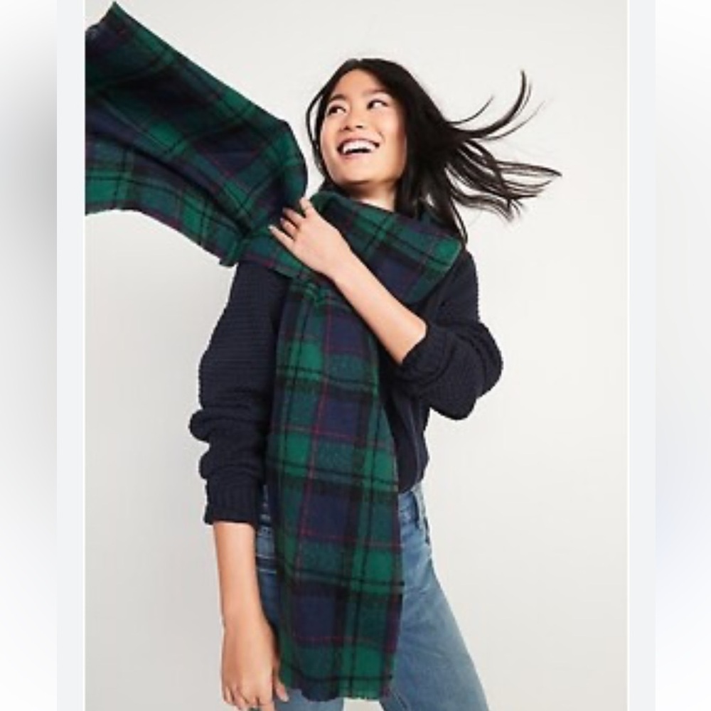 Old Navy Scarf Plaid Flannel Blanket Blue Green